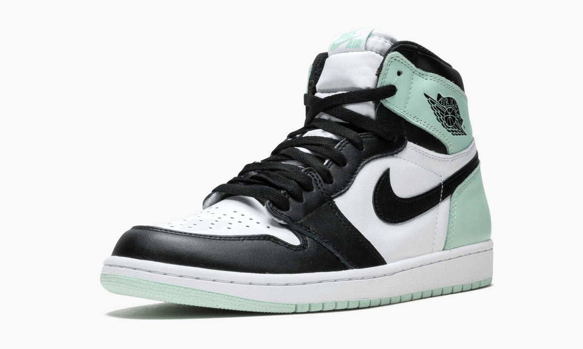 Igloo - Air Jordan 1 Retro High OG NRG - product image from the listing.