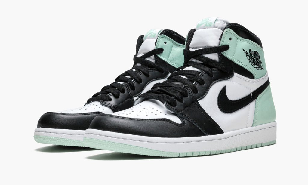 Igloo - Air Jordan 1 Retro High OG NRG - product image from the listing.