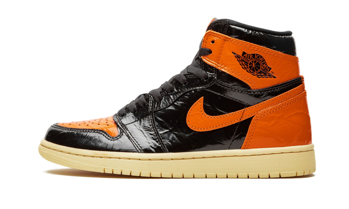 Shattered Backboard 3.0 - Air Jordan 1 Retro High OG - product image from the listing.