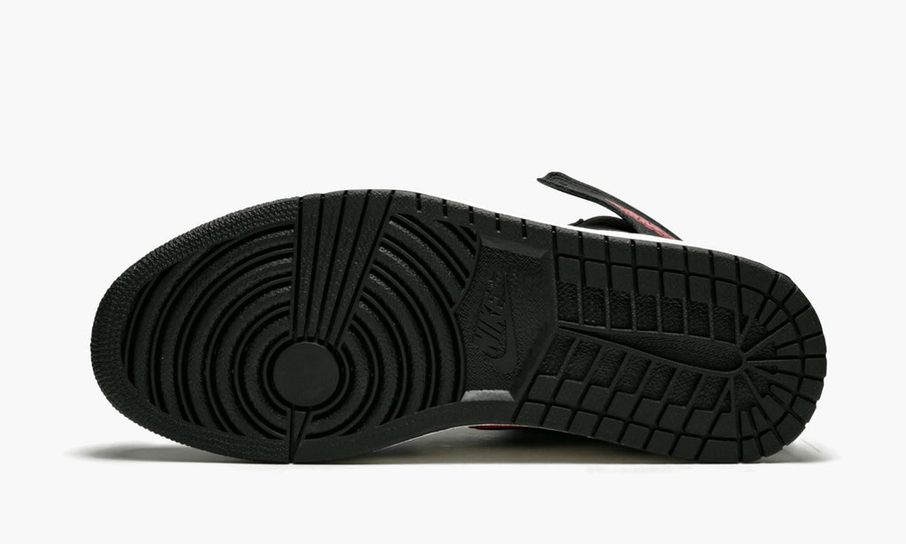 Sports Illustrated / A Star Is Born - Air Jordan 1 Retro High OG - product image from the listing.