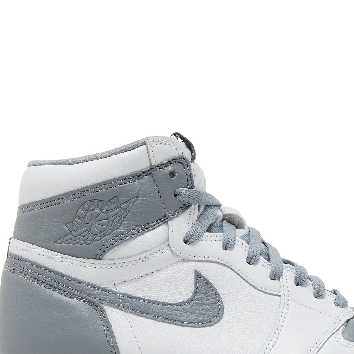 Stealth - Air Jordan 1 Retro High OG 555088-037 - product image from the listing.