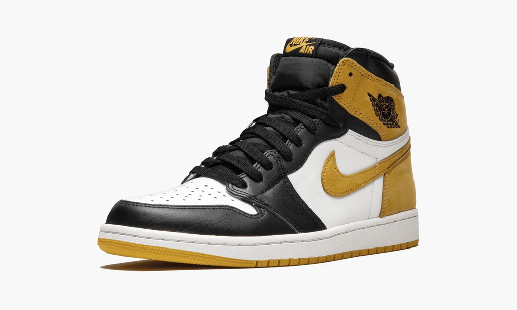 Yellow Ochre - Air Jordan 1 Retro High OG - product image from the listing.