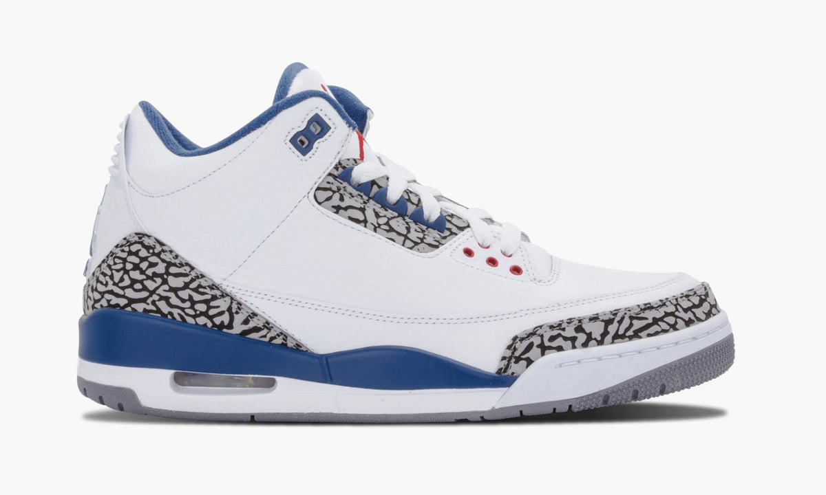 "True Blue" Air Jordan 3 Retro - product image from the listing.