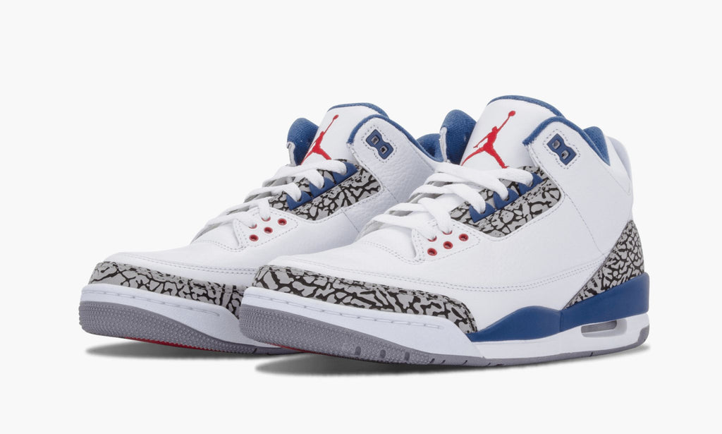 "True Blue" Air Jordan 3 Retro - product image from the listing.