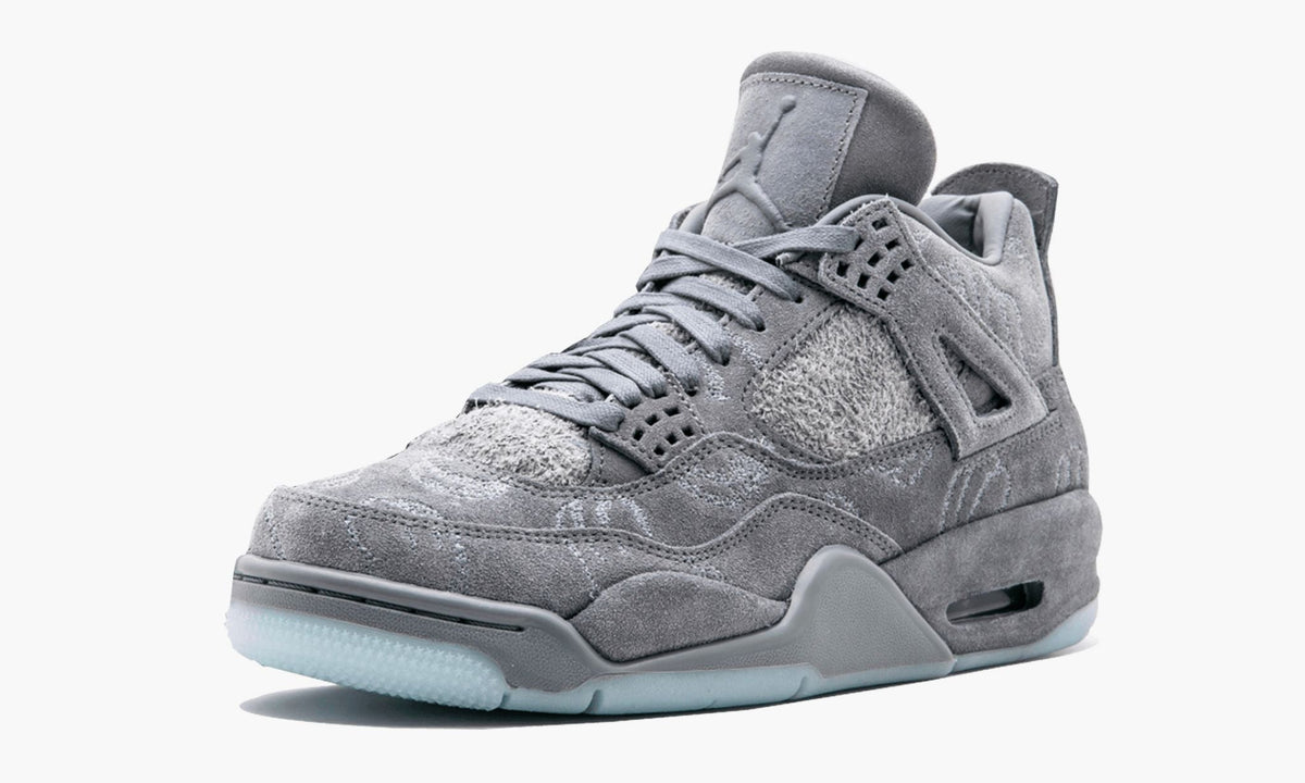 Kaws KAWS - Air Jordan 4 Retro - product image from the listing.