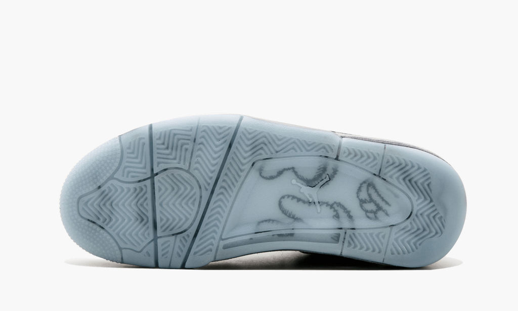 Kaws KAWS - Air Jordan 4 Retro - product image from the listing.