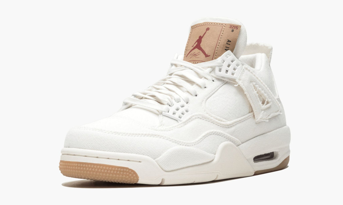 Air Jordan 4 Retro Levis NRG in White Denim - product image from the listing.
