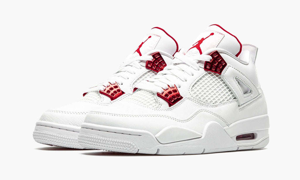 Air Jordan 4 Retro Metallic Pack in University Red - product image from the listing.