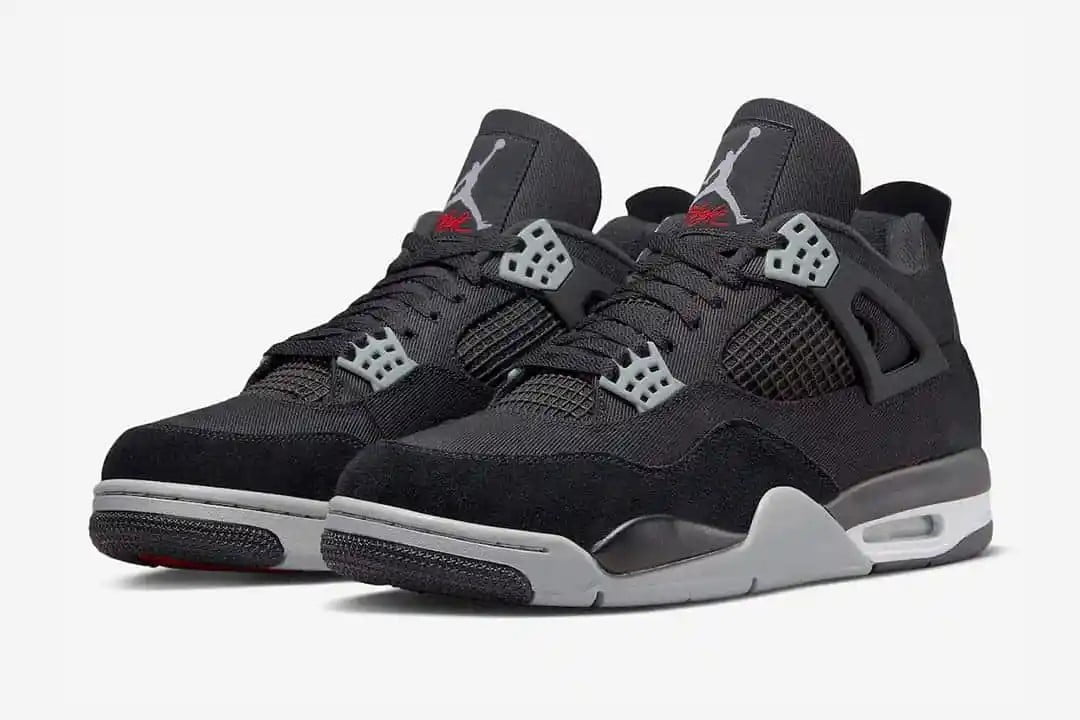 Black Canvas - Air Jordan 4 Retro SE - product image from the listing.