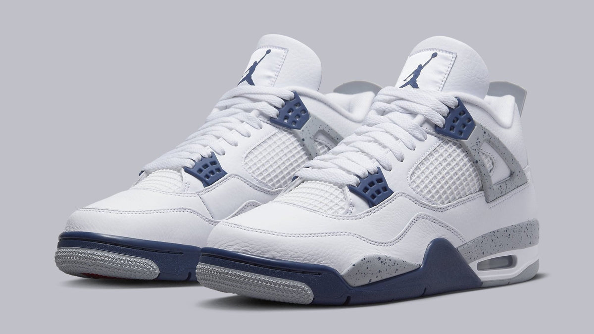 Air Jordan 4 Retro in White Midnight Navy - product image from the listing.