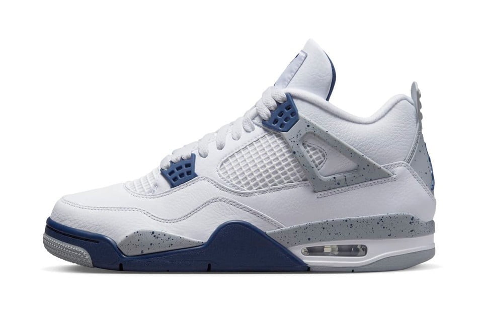 Air Jordan 4 Retro in White Midnight Navy - product image from the listing.
