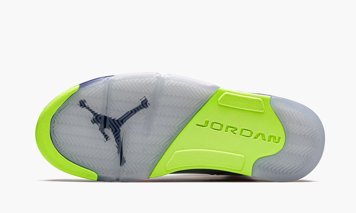 Alternate Bel-Air - Air Jordan 5 Retro - product image from the listing.