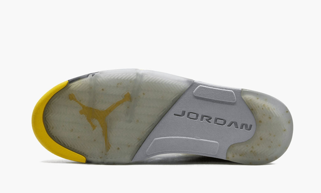 "Tokyo" Air Jordan 5 Retro T23 - product image from the listing.