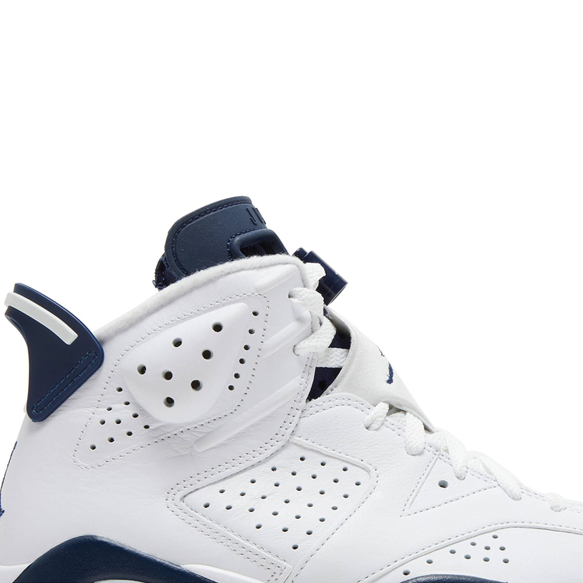 Midnight Navy 2022 - Air Jordan 6 Retro CT8529-141 - product image from the listing.
