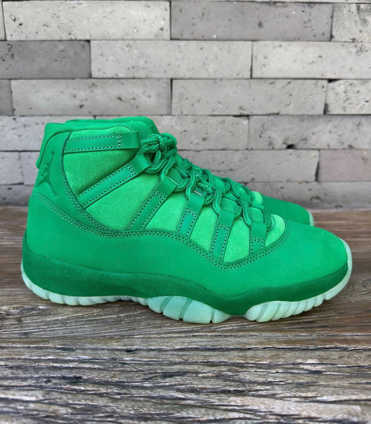 "Green Screen" PREORDER - Air Jordan 11 - product image from the listing.