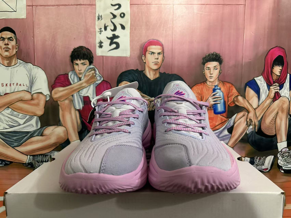 Basketball Sneakers in Pink and Gray - product image from the listing.