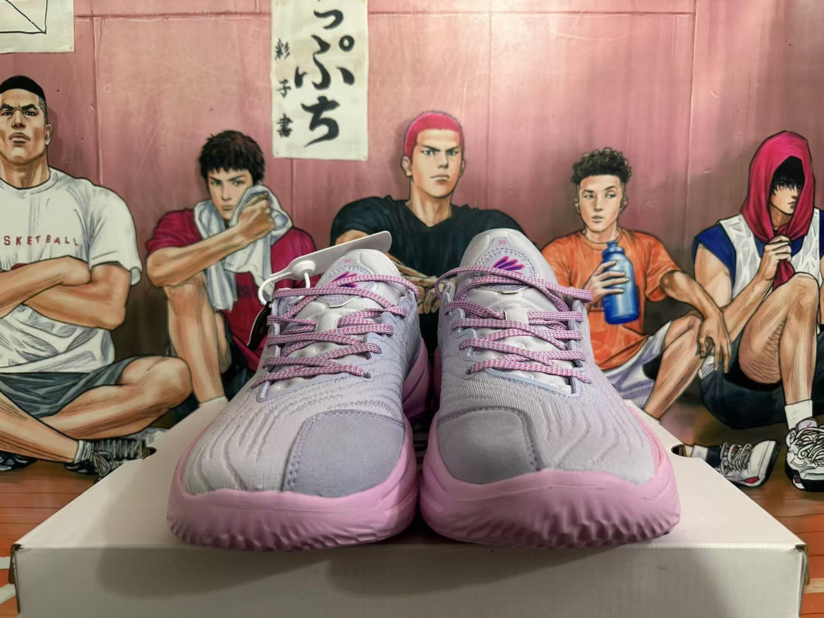 Basketball Sneakers in Pink and Gray - product image from the listing.