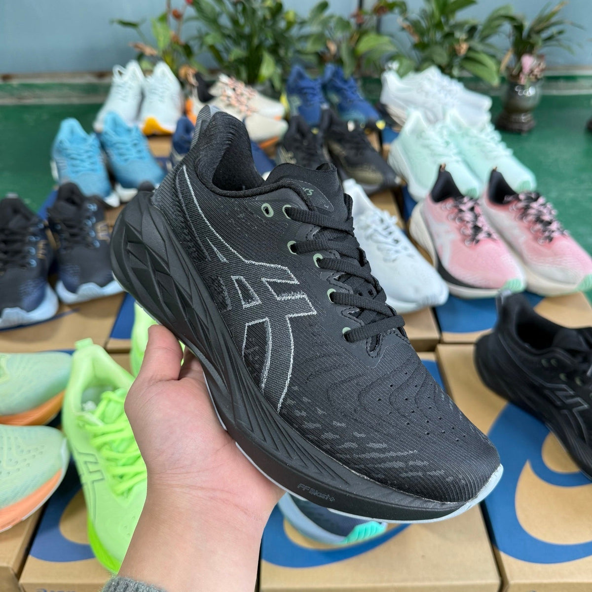 ASICS NOVABLAST 4 Graphite Running Shoes in Black - product image from the listing.