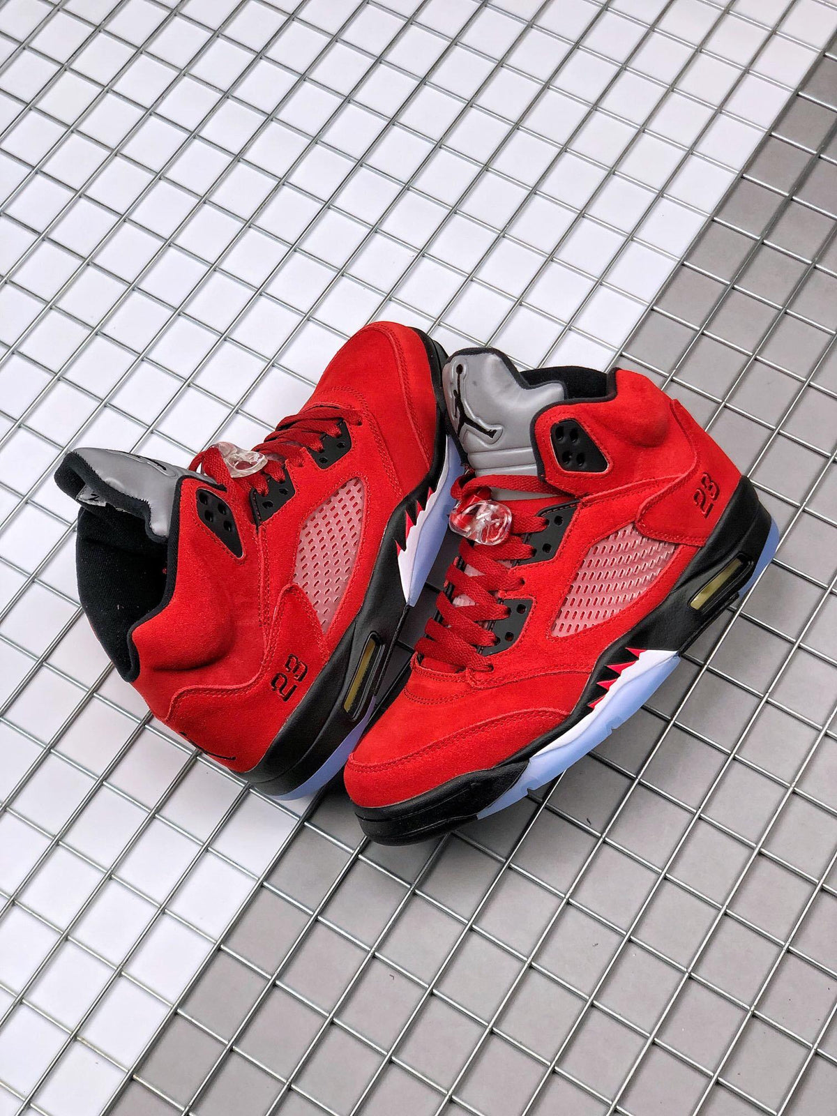 Air Jordan 5 Raging Bull Red Black Sneakers DD0587-600 - product image from the listing.