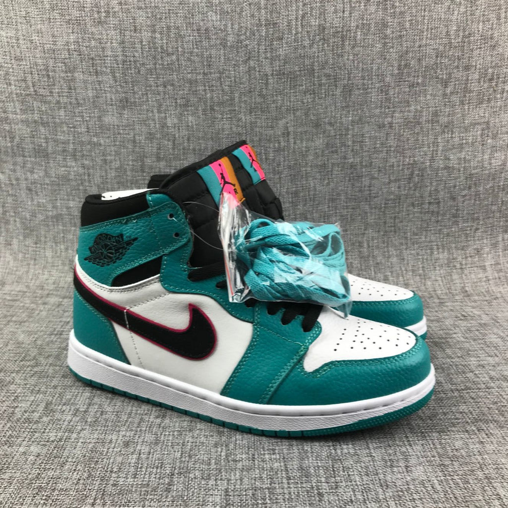 South Coast Toes Sneakers - Air Jordan 1 Retro High OG - product image from the listing.