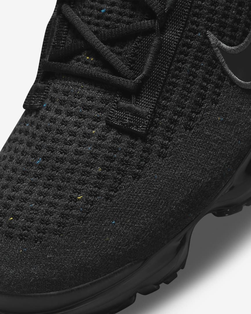 Nike Air VaporMax Flyknit 2021 Triple Sneakers in Black DH4084-001 - product image from the listing.