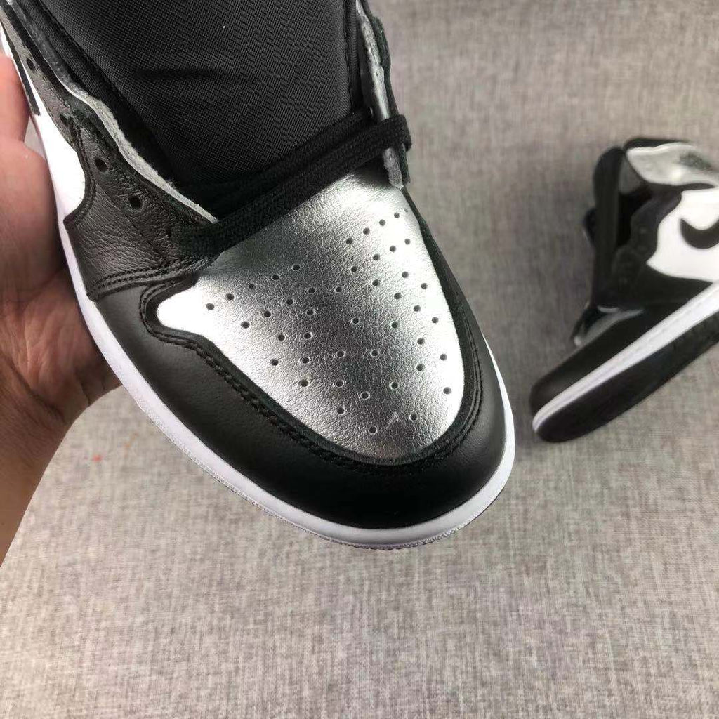 Air Jordan 1 Silver Toe High-Top Sneakers CD0461-001 - product image from the listing.