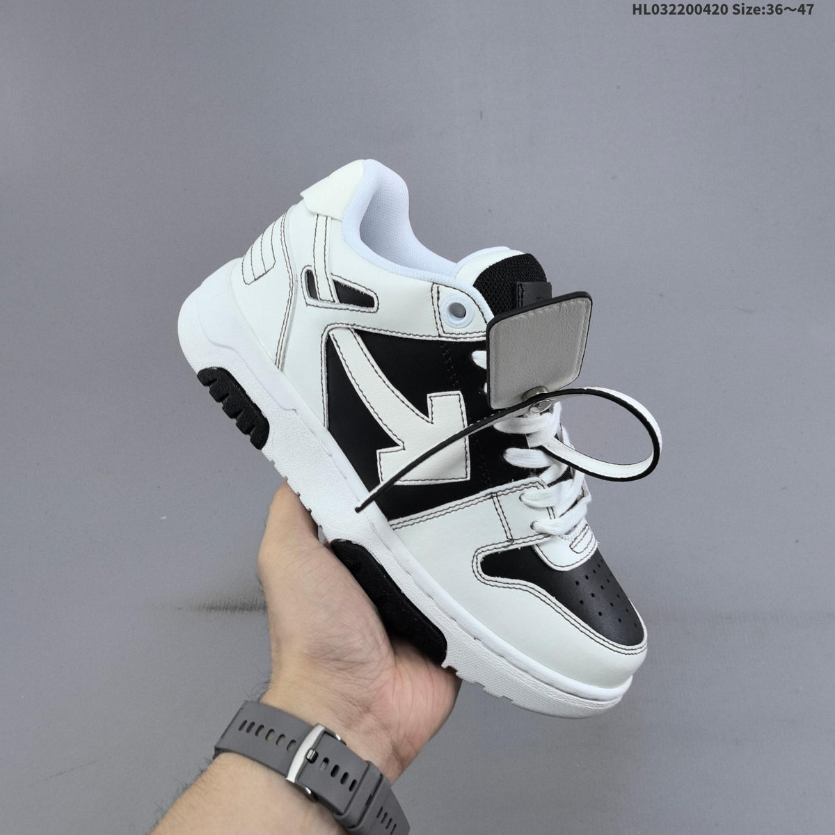White and Black Off-White Arrows Low-Top Sneakers - product image from the listing.