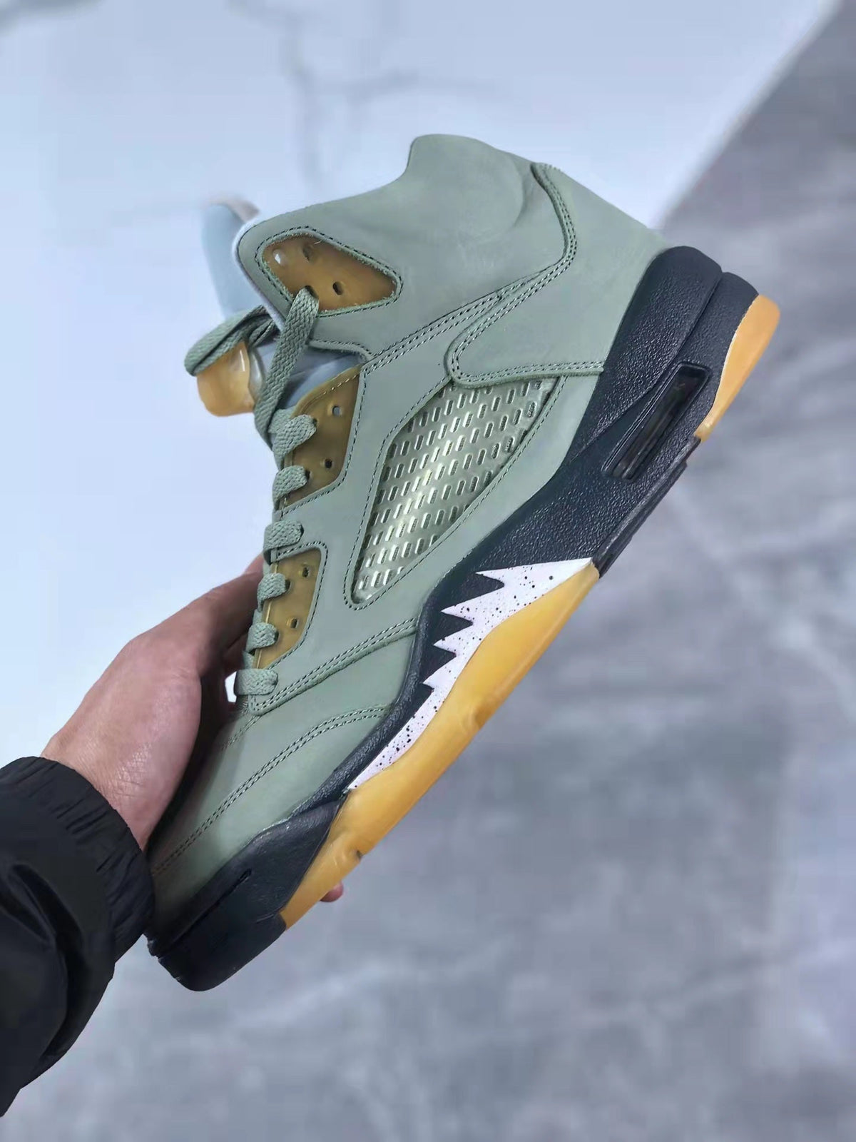Jade Horizon Sneakers - Air Jordan 5 DC7501-300 - product image from the listing.