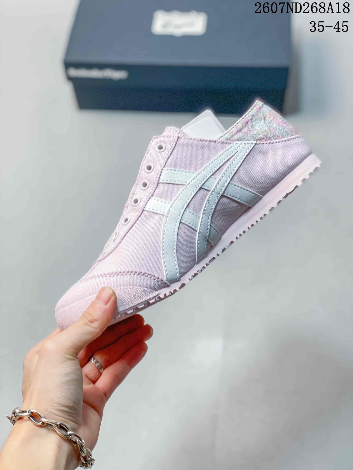 Onitsuka Tiger Mexico 66 Paraty Pink Slip-On Trainers 07ND268A18 - product image from the listing.