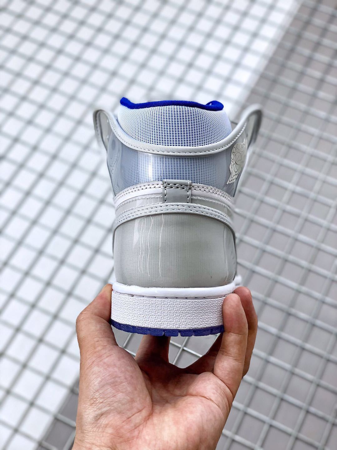 Air Jordan 1 High Zoom R2T Sneakers White Grey Blue - product image from the listing.