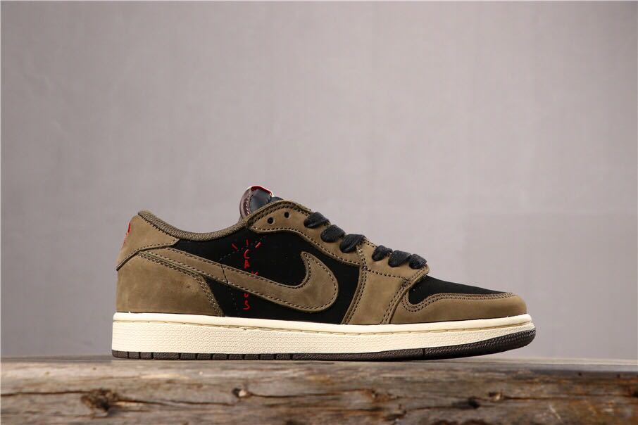Dark Mocha Travis Scott Sneakers - Jordan 1 Low - product image from the listing.