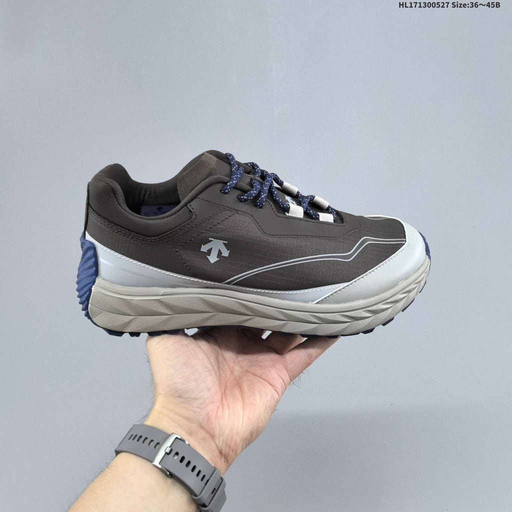 DESCENTE TERRAIN D Low-Cut Hiking Shoes D5293USN41 - product image from the listing.