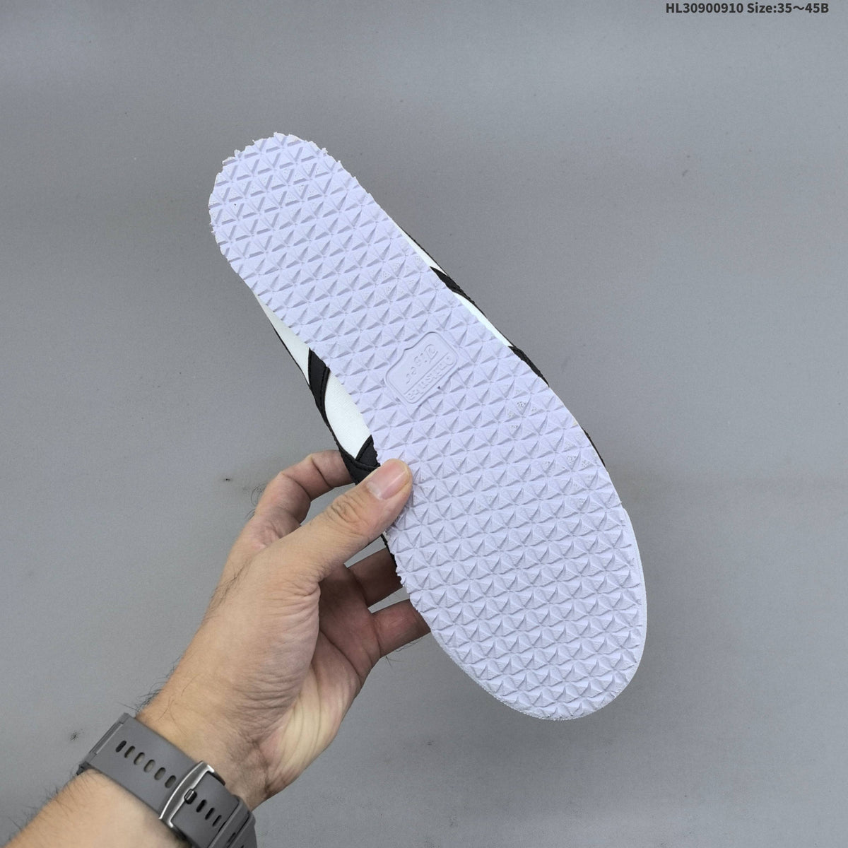 Onitsuka Tiger Mexico 66 Slip-On Sneakers in White Black D342Q - product image from the listing.