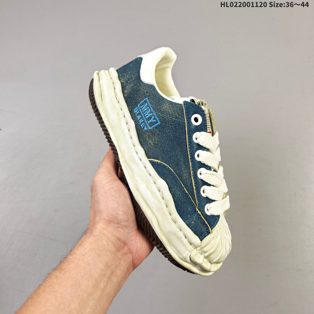 Blue Denim MMY Wayne Low-Top Sneakers - product image from the listing.