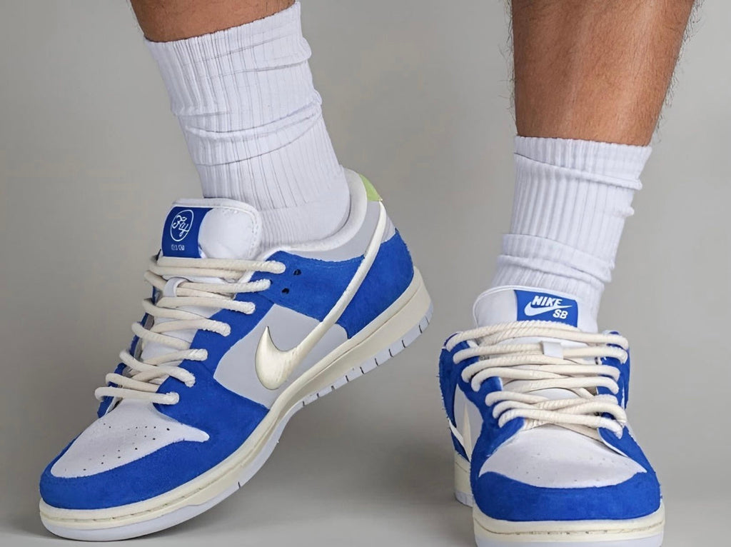 Nike SB Dunk Low Fly Streetwear Gardenia in Blue DQ5130-400 - product image from the listing.