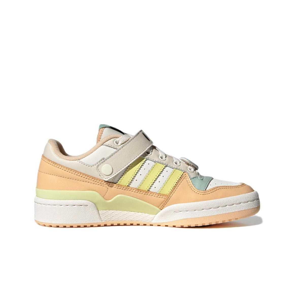 Adidas Originals Forum 84 Low Trainers GW4427 - product image from the listing.