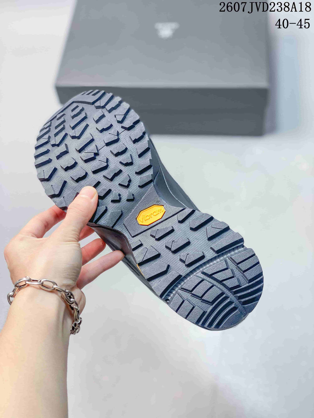 Kailas Expedition Low-Top Hiking Shoes in Dark Gray 2607JVD238A18 - product image from the listing.