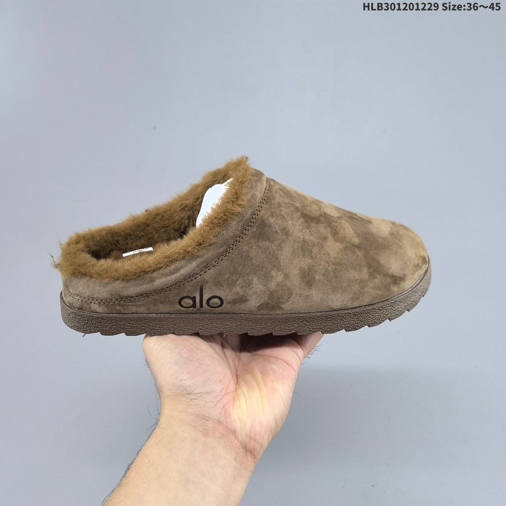 Recovery Slipper Closed-Toe Slippers by Alo Yoga - product image from the listing.
