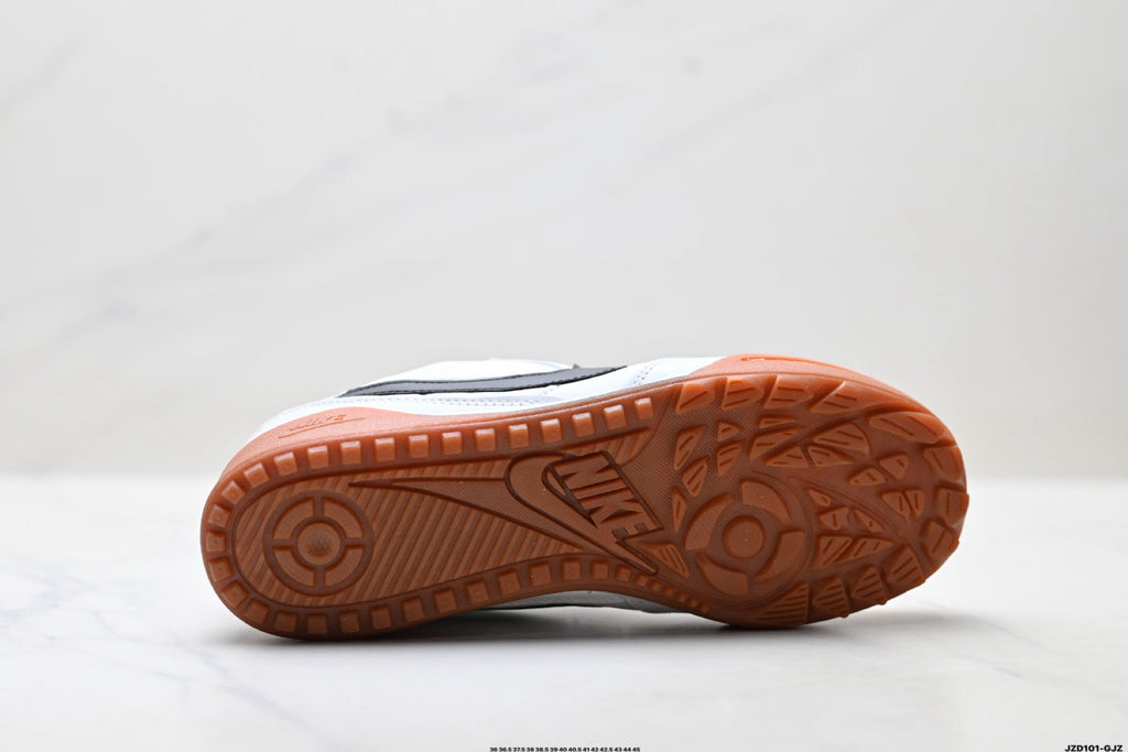 Nike Terra Manta Trainers White Black Gum Sole - product image from the listing.