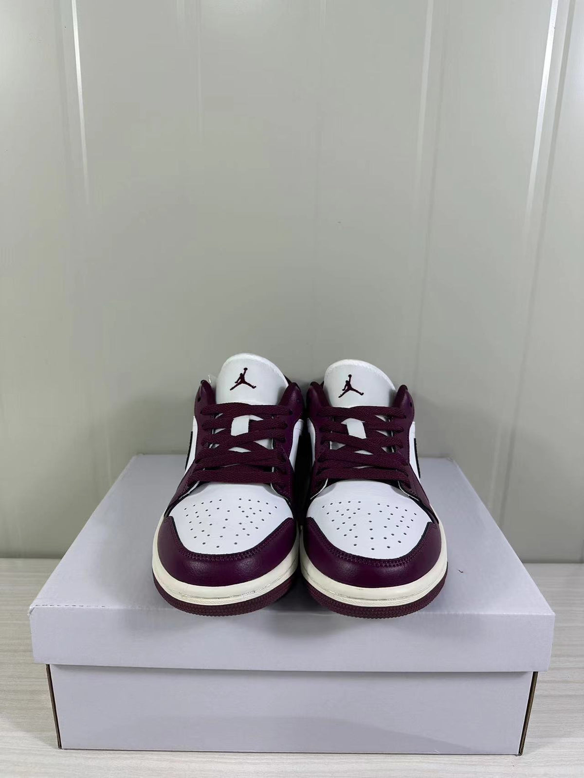 Air Jordan 1 Low Bordeaux White DC0774-161 - product image from the listing.