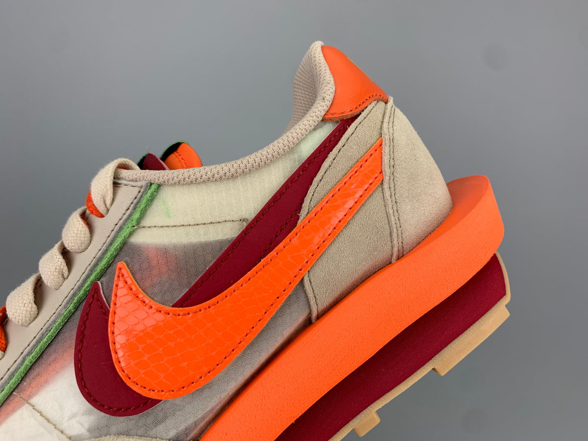 Nike LDWaffle CLOT x sacai DH1347-100 Trainers - product image from the listing.