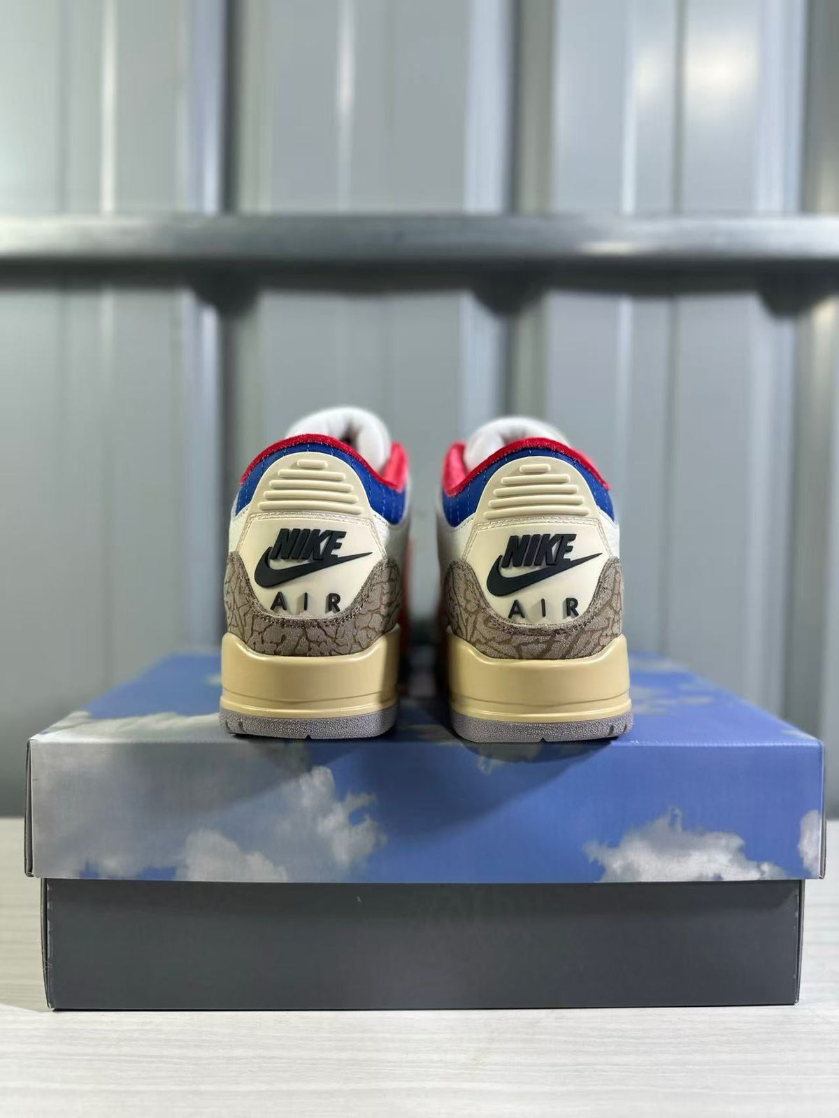 Air Jordan 3 Retro OG SP Sneakers White Blue Red IB1482-100 - product image from the listing.