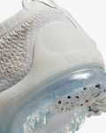 Nike Air VaporMax 2021 Flyknit Trainers DH4088-001 - product image from the listing.