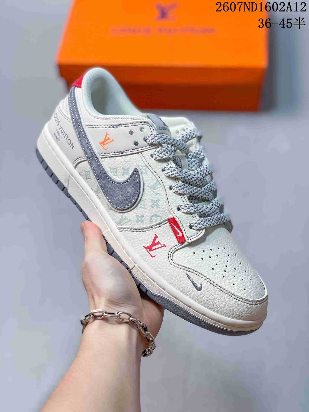 Nike SB Dunk Low Sneakers in White Gray Red 2607ND1602A12 - product image from the listing.