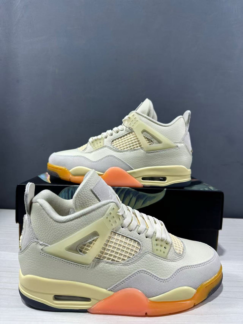 Air Jordan 4 Birds of Paradise Beige HV0823-101 - product image from the listing.