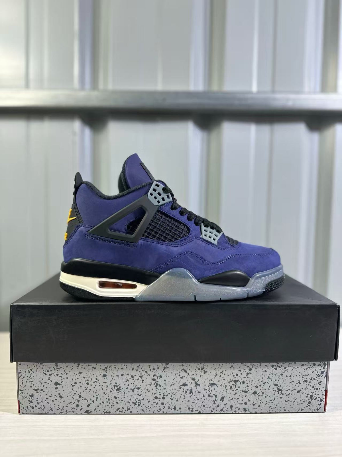 Air Jordan 4 Retro Lakers Purple Gold FV5029-500 - product image from the listing.