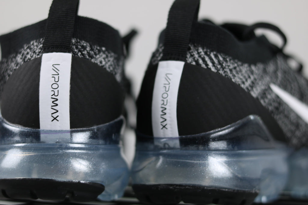 Nike Air VaporMax Flyknit 3 AJ6900-001 Sneakers in Black - product image from the listing.