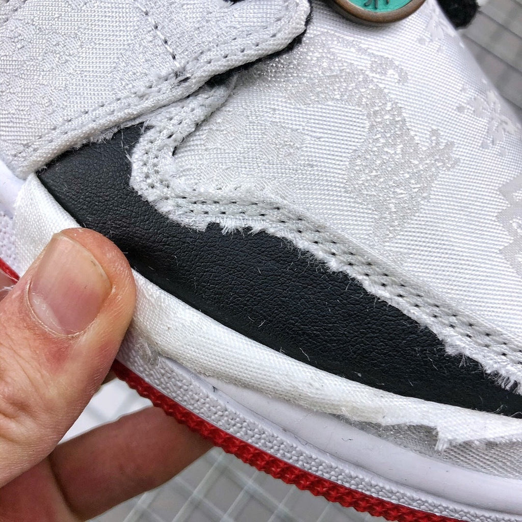 Edison Chen White Silk CU2804-100 Sneakers - Air Jordan 1 Mid - product image from the listing.