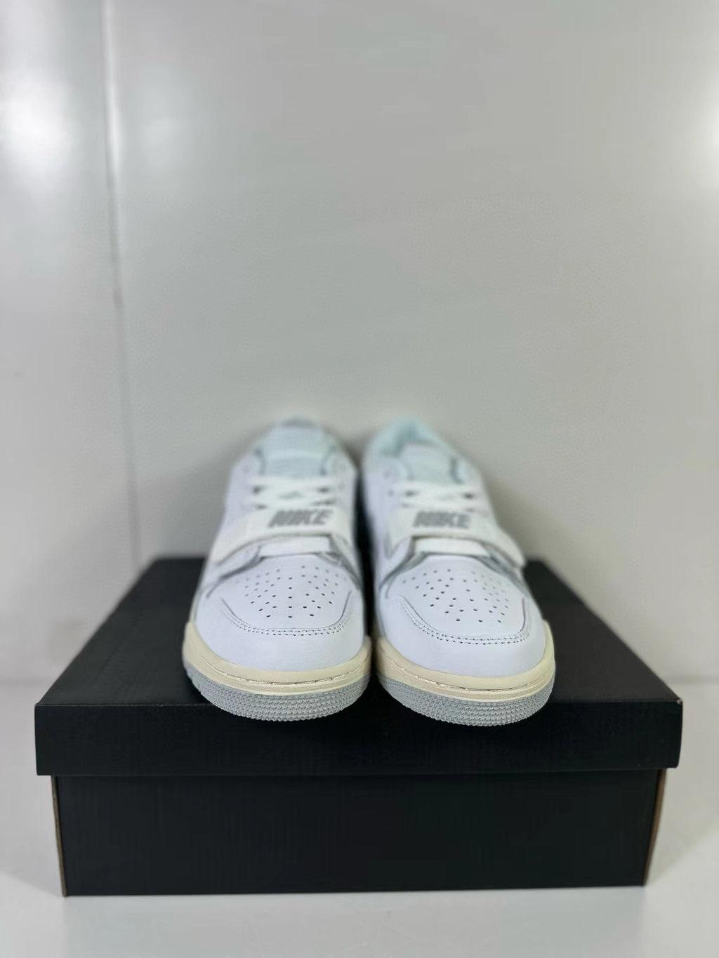 Jordan Legacy 312 Low Sneakers in Silver Yellow HJ3480-101 - product image from the listing.