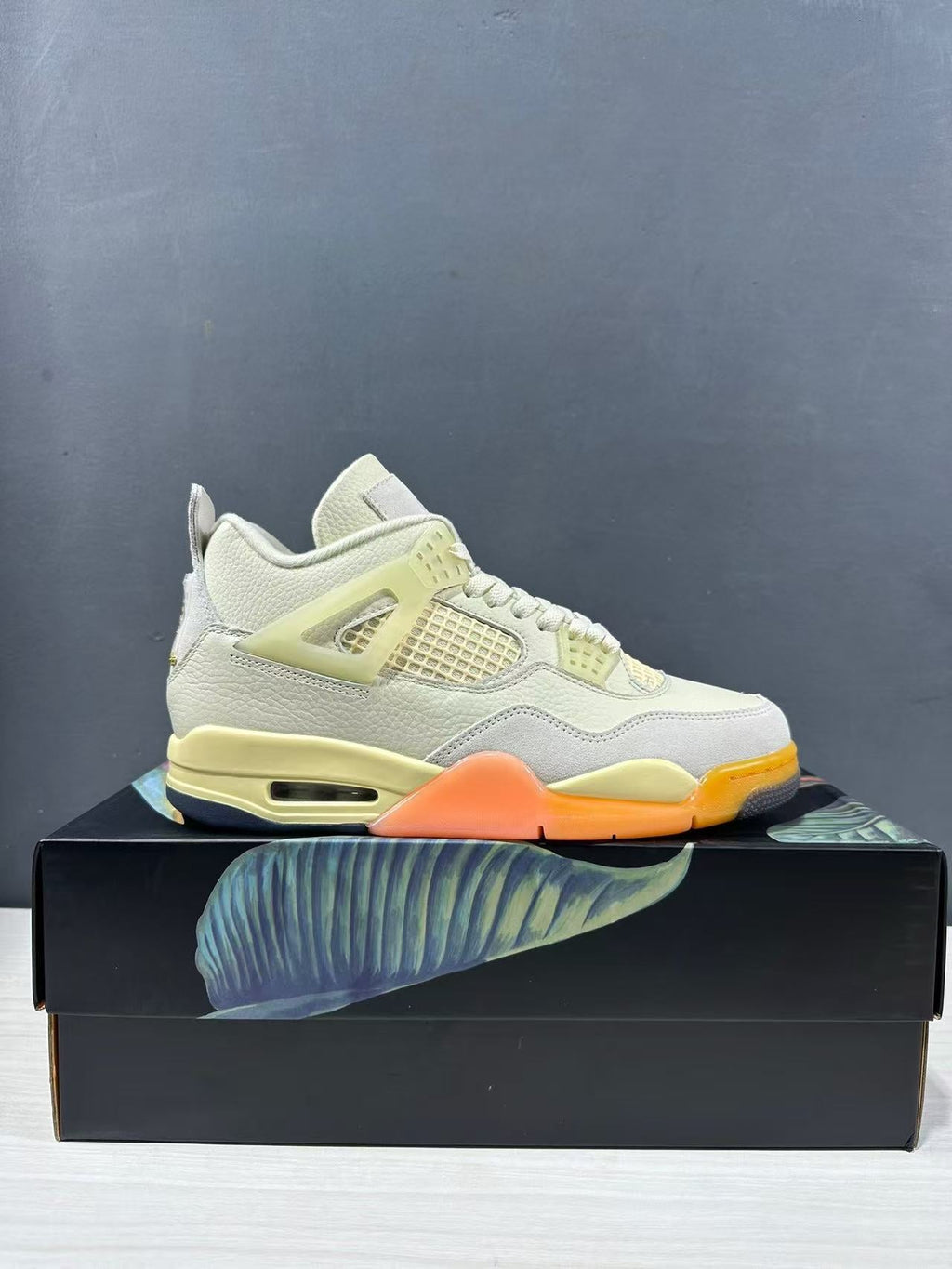 Air Jordan 4 Birds of Paradise Beige HV0823-101 - product image from the listing.